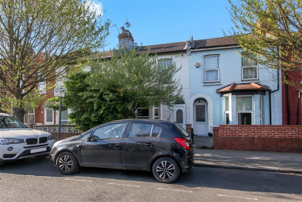 Property photo 1 of 15 43 Denzil Road - Qsyvmdi6Chlhmos7Nf1W.Jpg