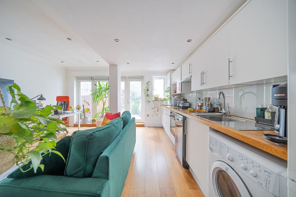 Property photo 1 of 11 Picture No. 02