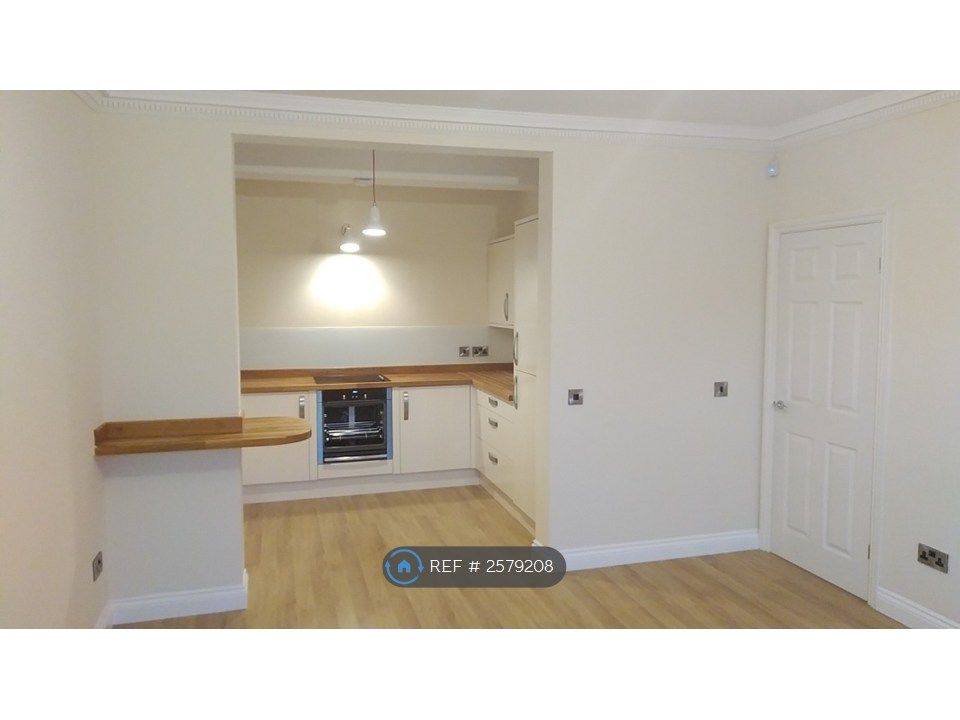 Property photo 2 of 13 Living Room Is Now Carpeted