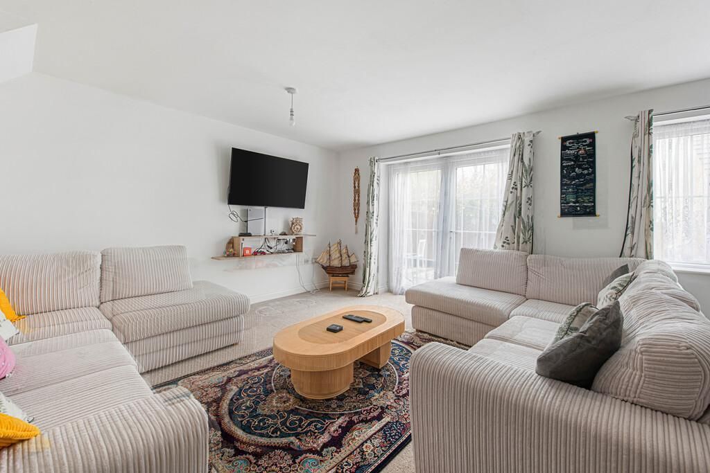 Property photo 3 of 17 Photo 3