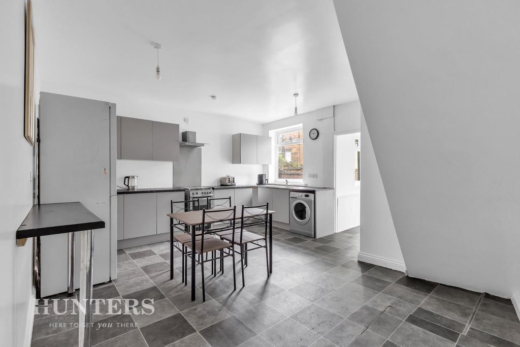 Property photo 2 of 18 Kitchen Diner