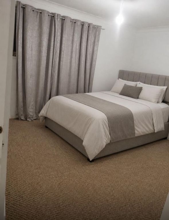 Property photo 1 of 2