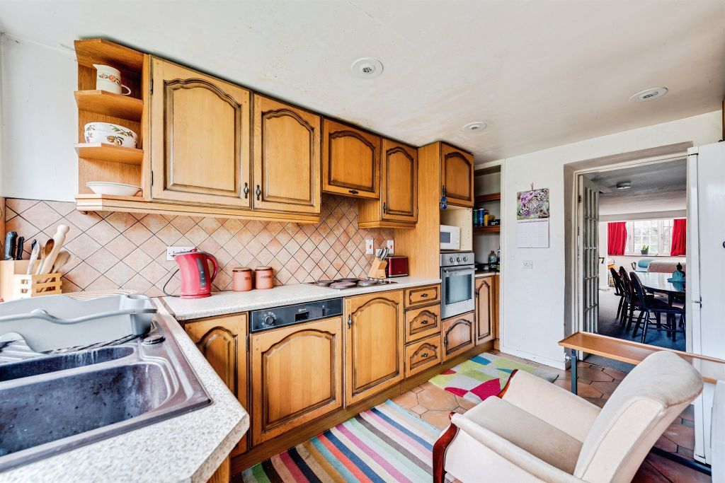 Property photo 2 of 17