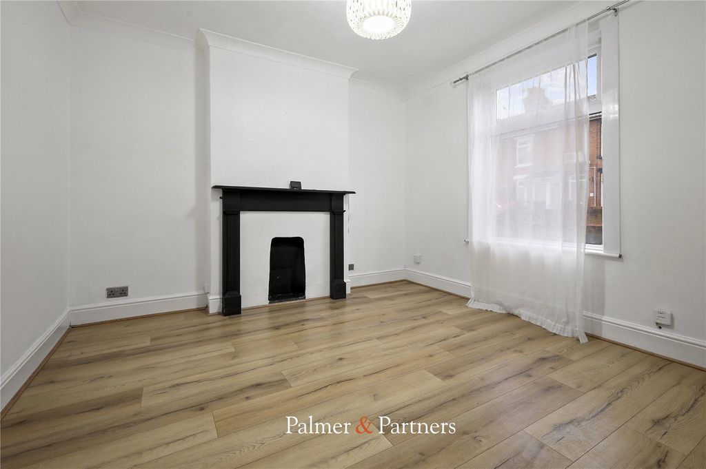 Property photo 2 of 10 Picture No. 02