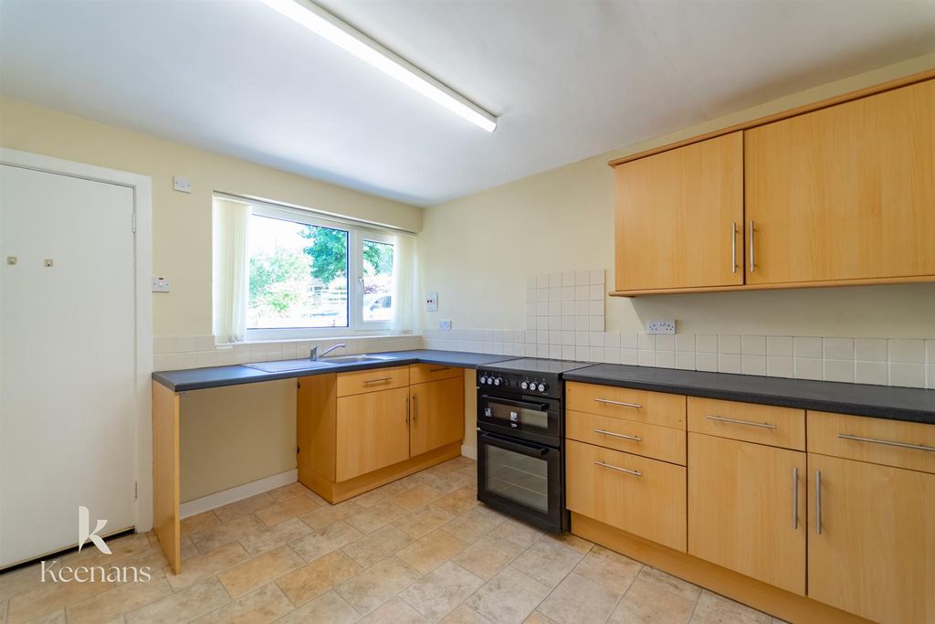 Property photo 3 of 29