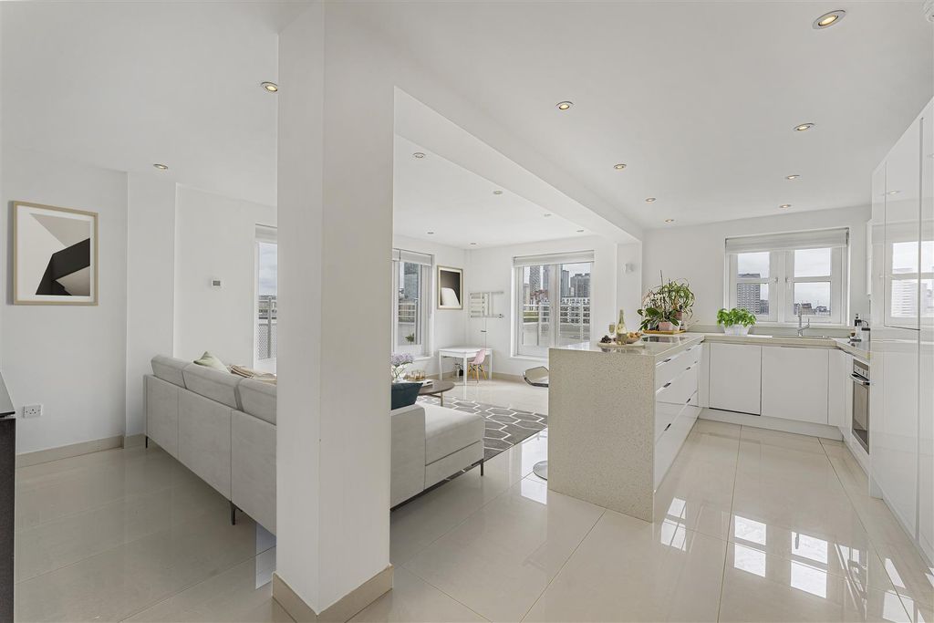 Property photo 2 of 16 6.Jpg