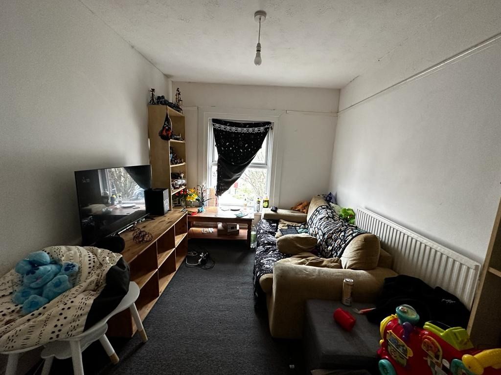 Property photo 2 of 16 2324271