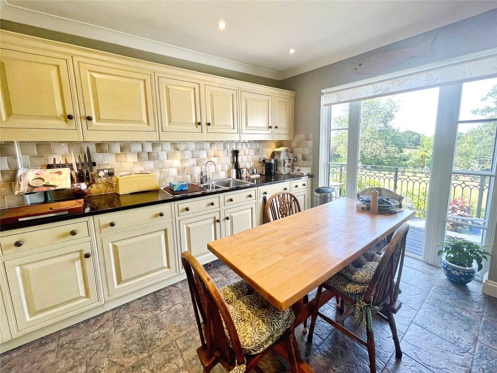 Additional image 7 of 2 bed flat for saleSheering Road, Old Harlow, Essex CM17