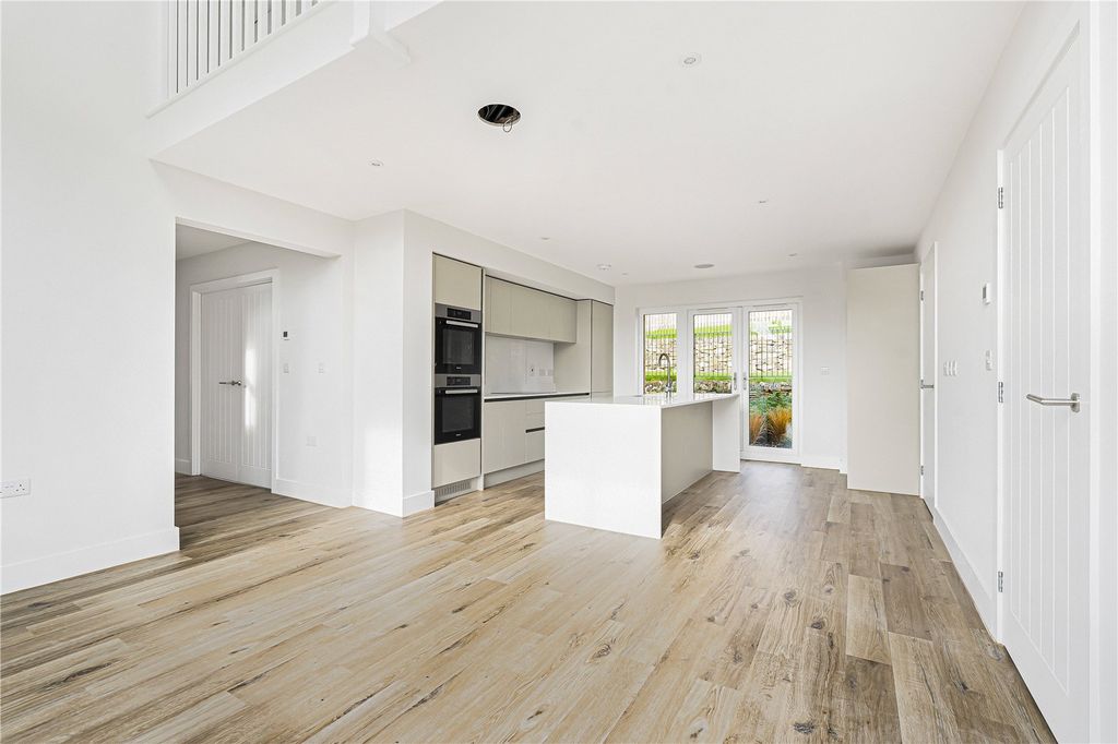 Property photo 2 of 22 Picture No. 07