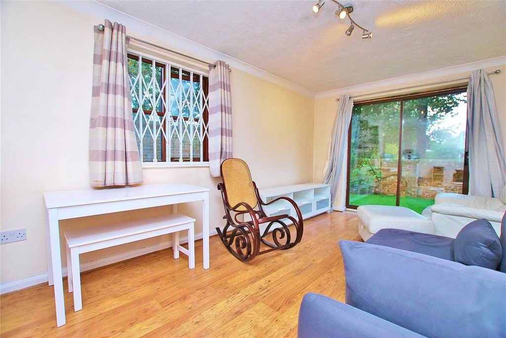 Property photo 3 of 8 Picture No. 07