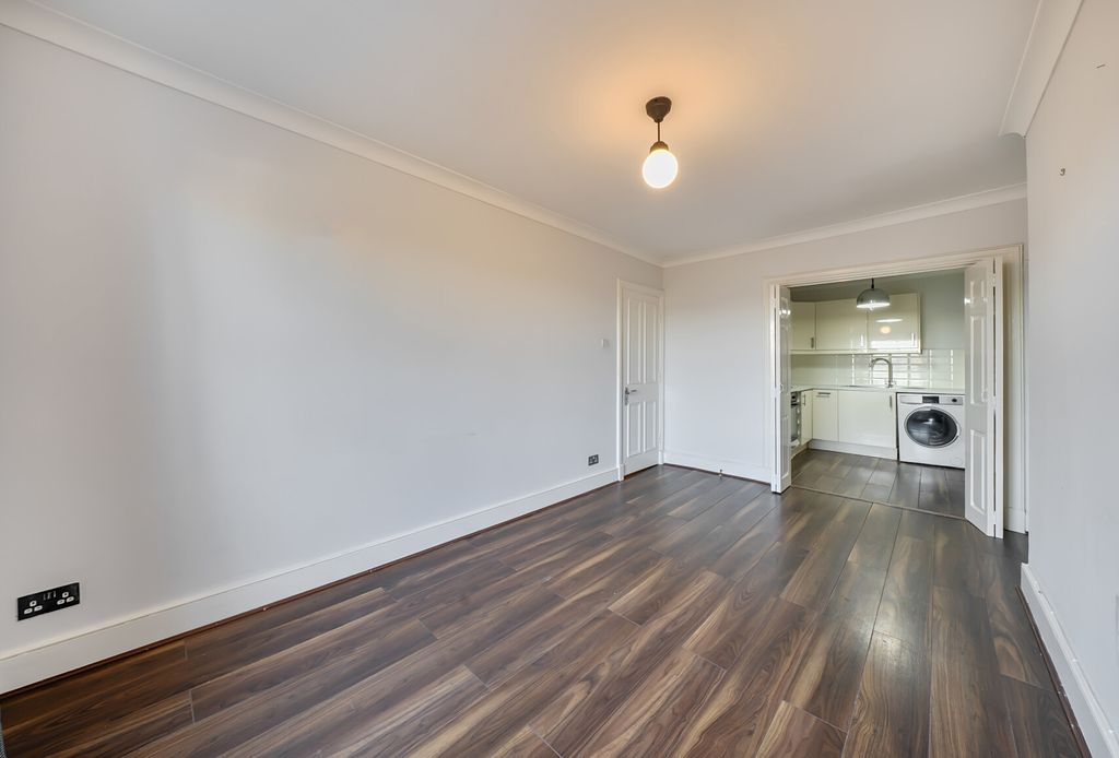 Property photo 3 of 11 1405958-8-6979E61...