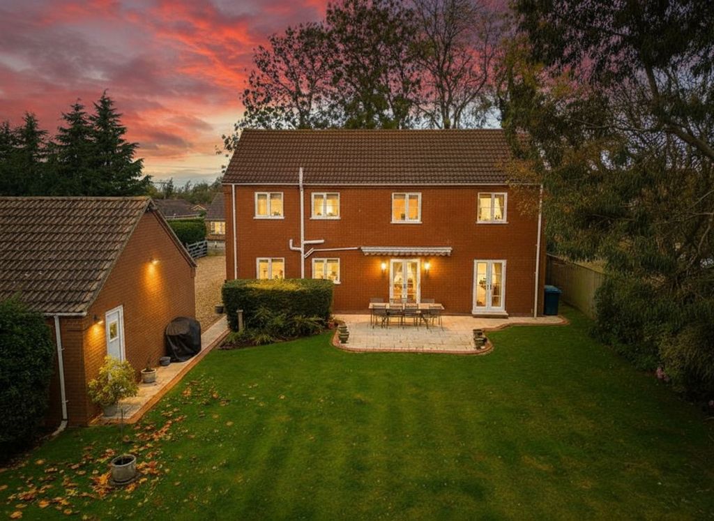 Property photo 3 of 40