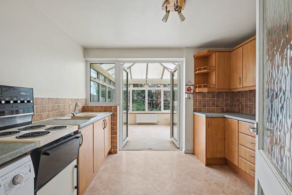 Property photo 3 of 16