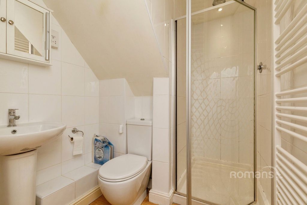 Property photo 3 of 6 Pbox-Img.Jpg