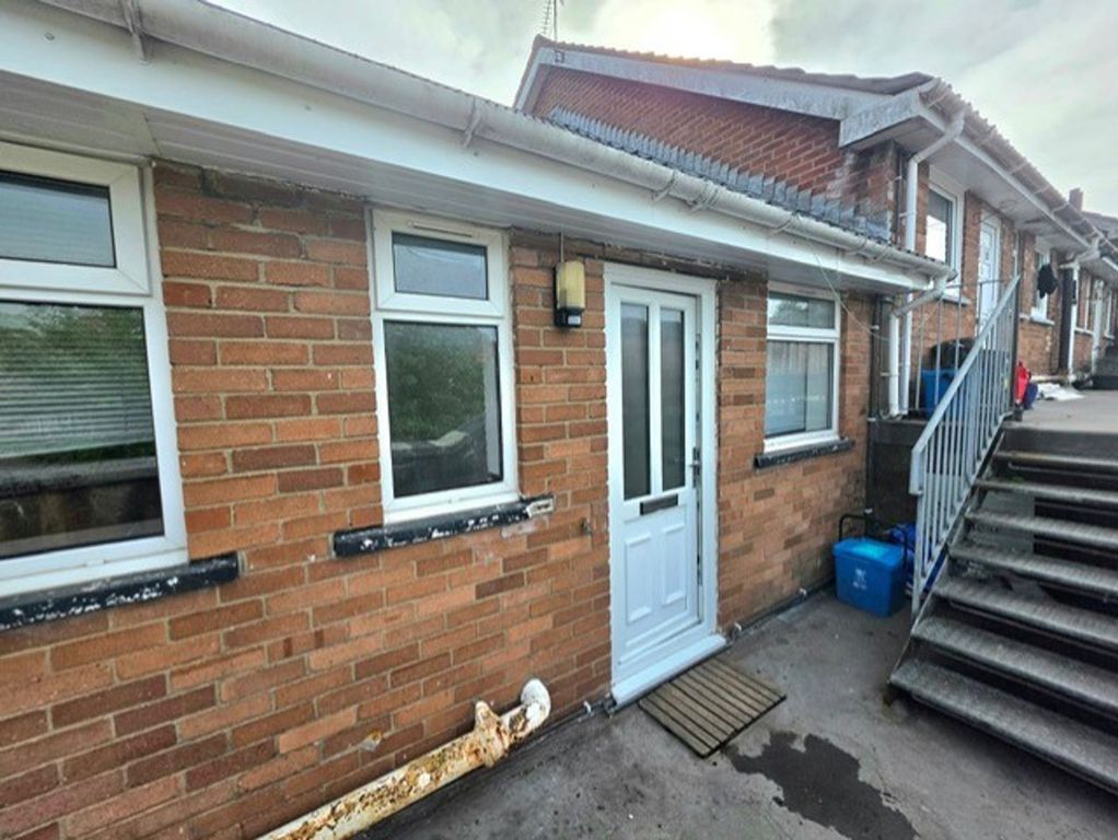 Property photo 1 of 16 Outside