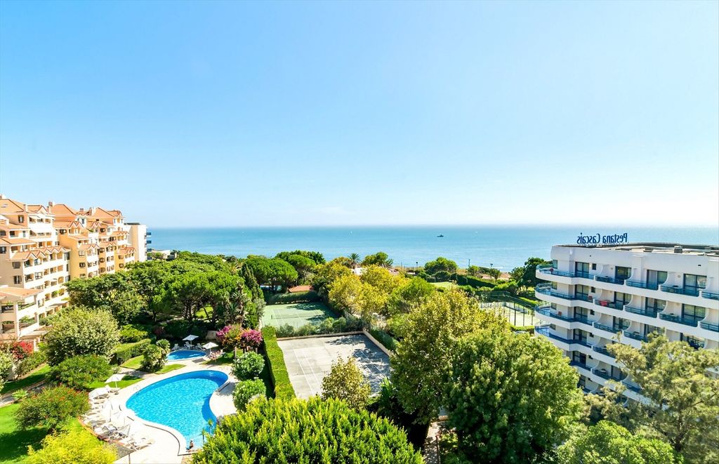 Property photo 1 of 25 4-Bedroom Duplex Penthouse With Panoramic Sea Views In Gandarinha, Cascais
