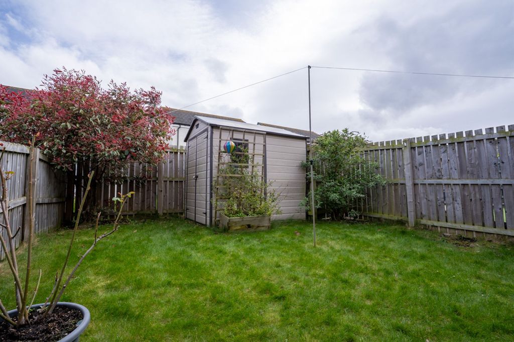 Property photo 3 of 38