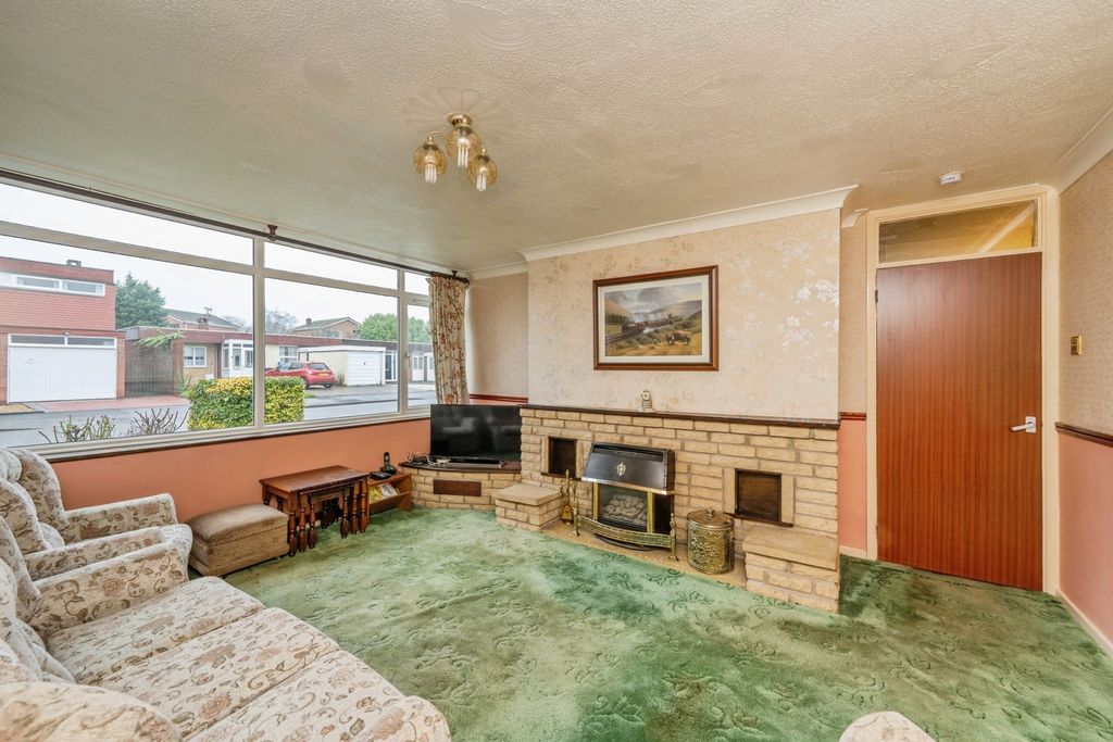 Property photo 3 of 24 Pbox-Img.Jpg