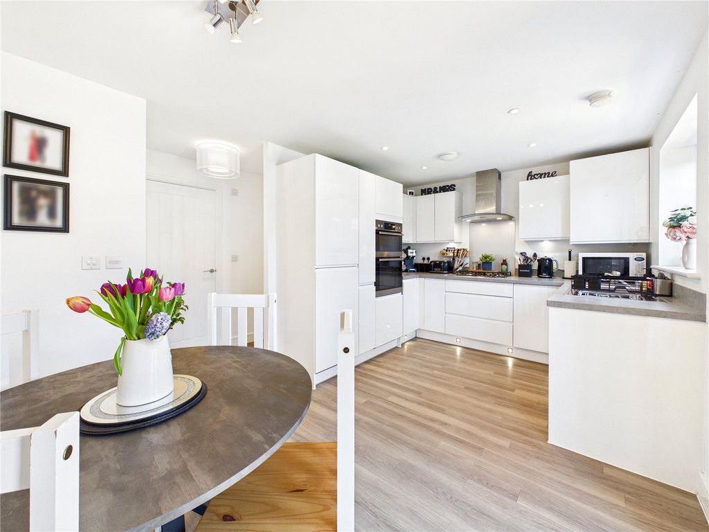 Property photo 3 of 18 Picture No. 18