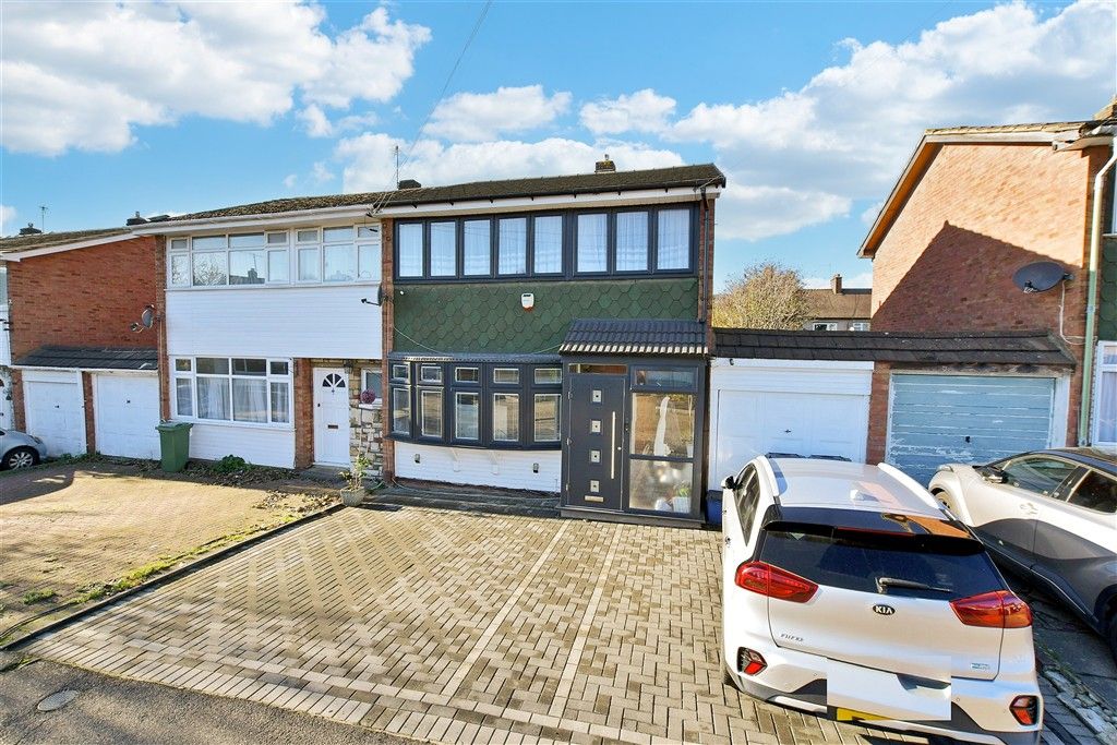 Property photo 3 of 11 External (Web) A