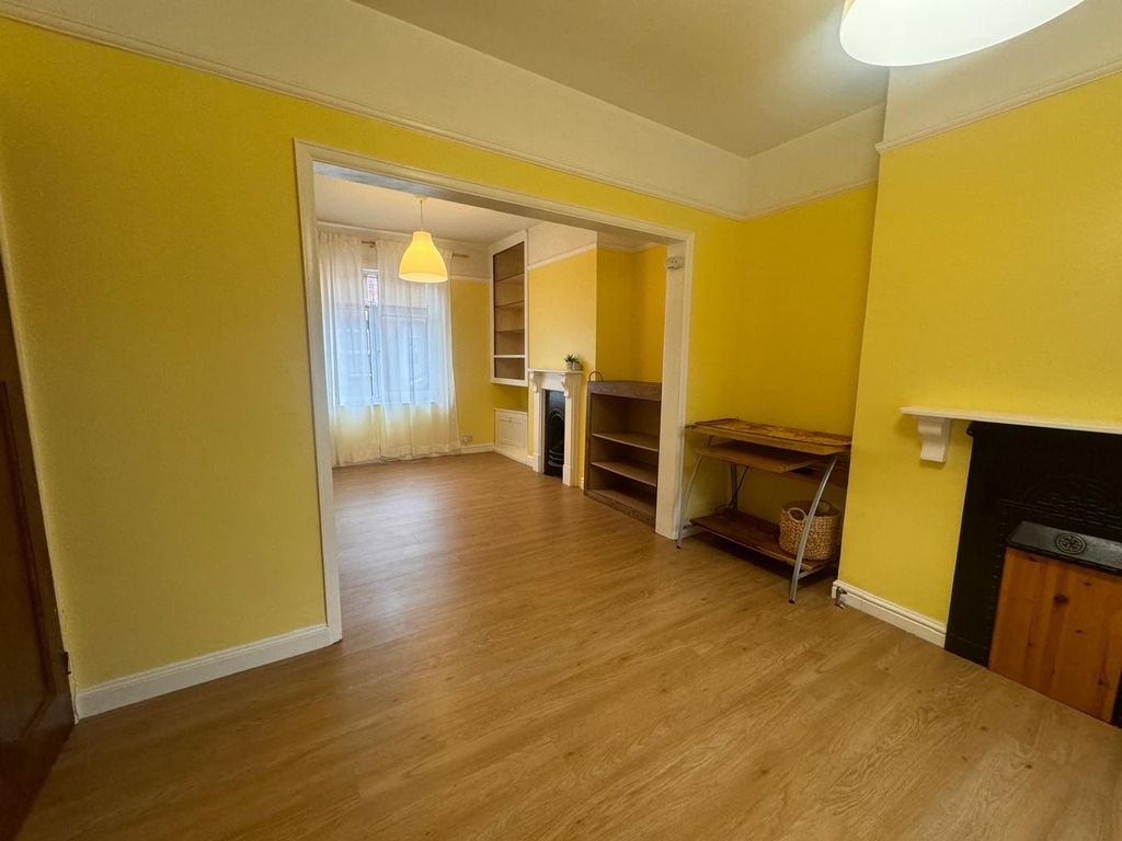 Property photo 2 of 9 Dining Room 2