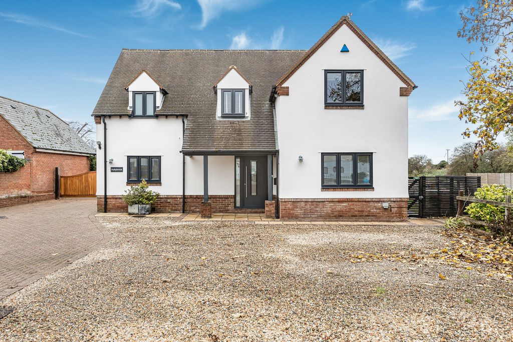 Property photo 1 of 47