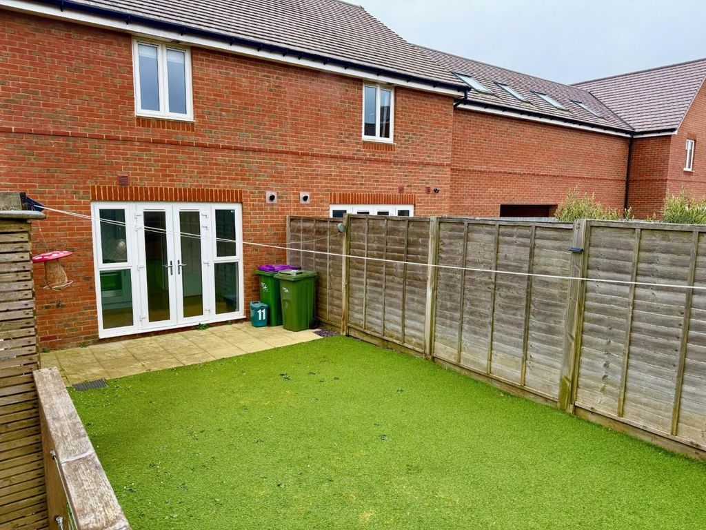 Property photo 3 of 15 Kestrel Garden.Jpg