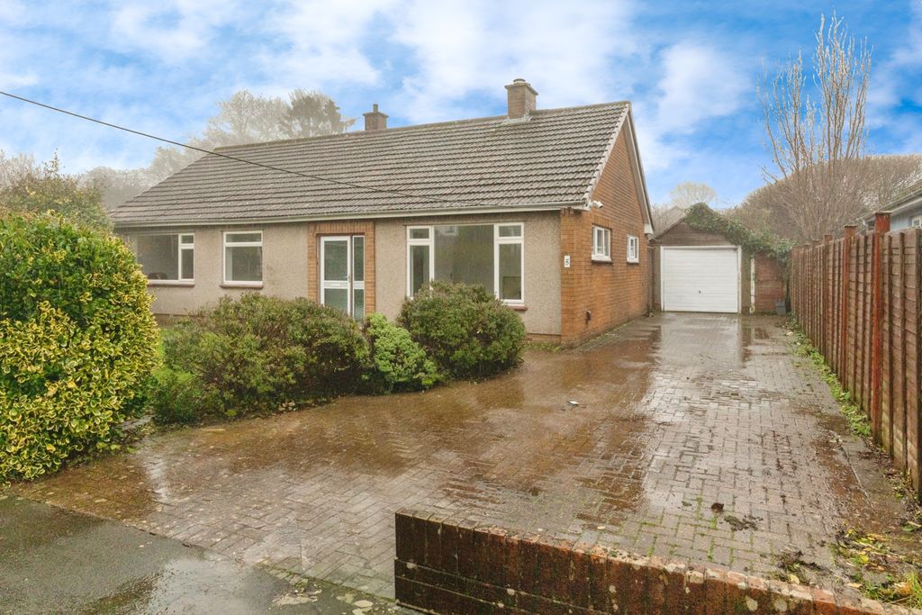 Property photo 1 of 19 Front