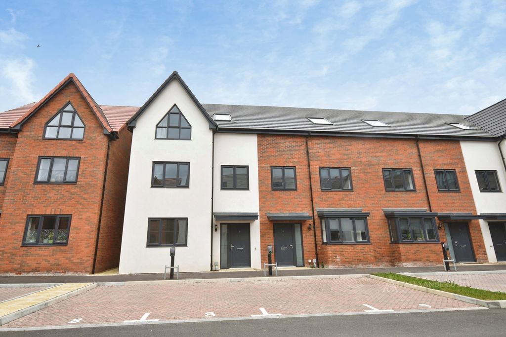 Property photo 1 of 13 Pbox-Img.Jpg