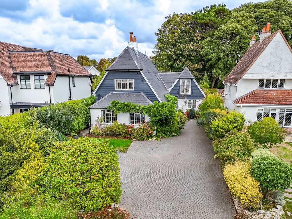 Property photo 1 of 27