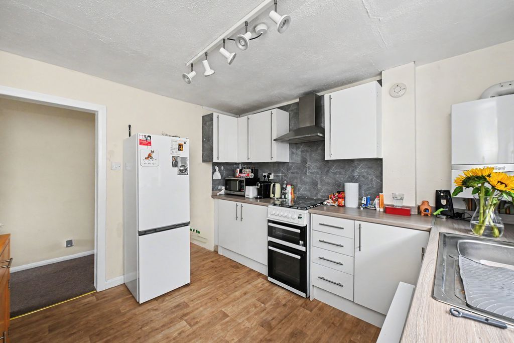 Property photo 2 of 14 Photo 16