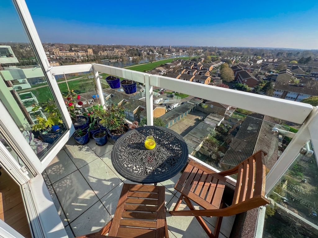 Property photo 3 of 41