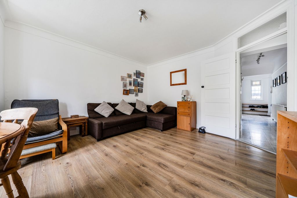 Property photo 1 of 10 Reception