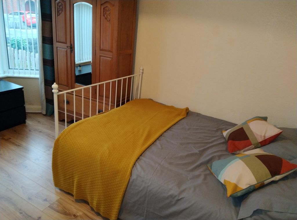 Property photo 2 of 11 (Main)