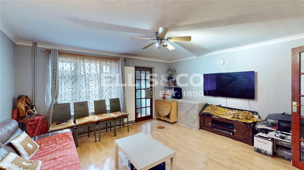 Property photo 2 of 17 Picture No. 20