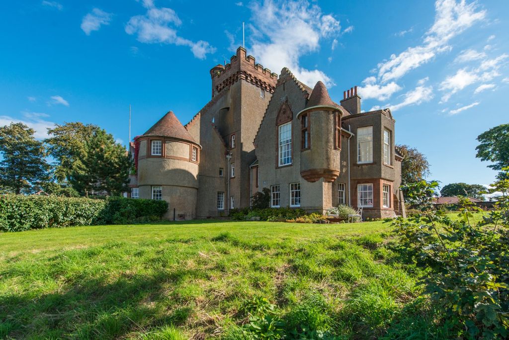Property photo 1 of 30 Wester Grange