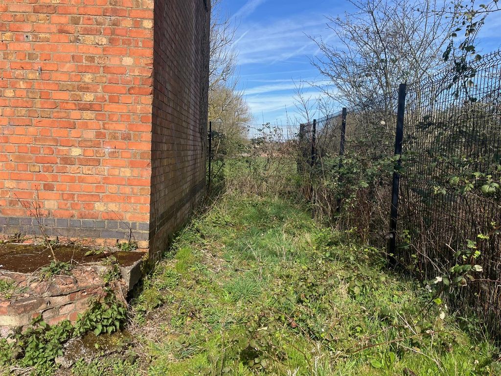 Property photo 3 of 11 Img_0006.Jpg