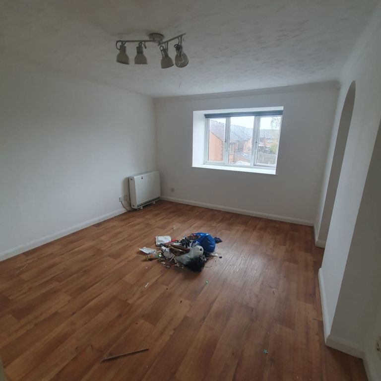 Property photo 3 of 5