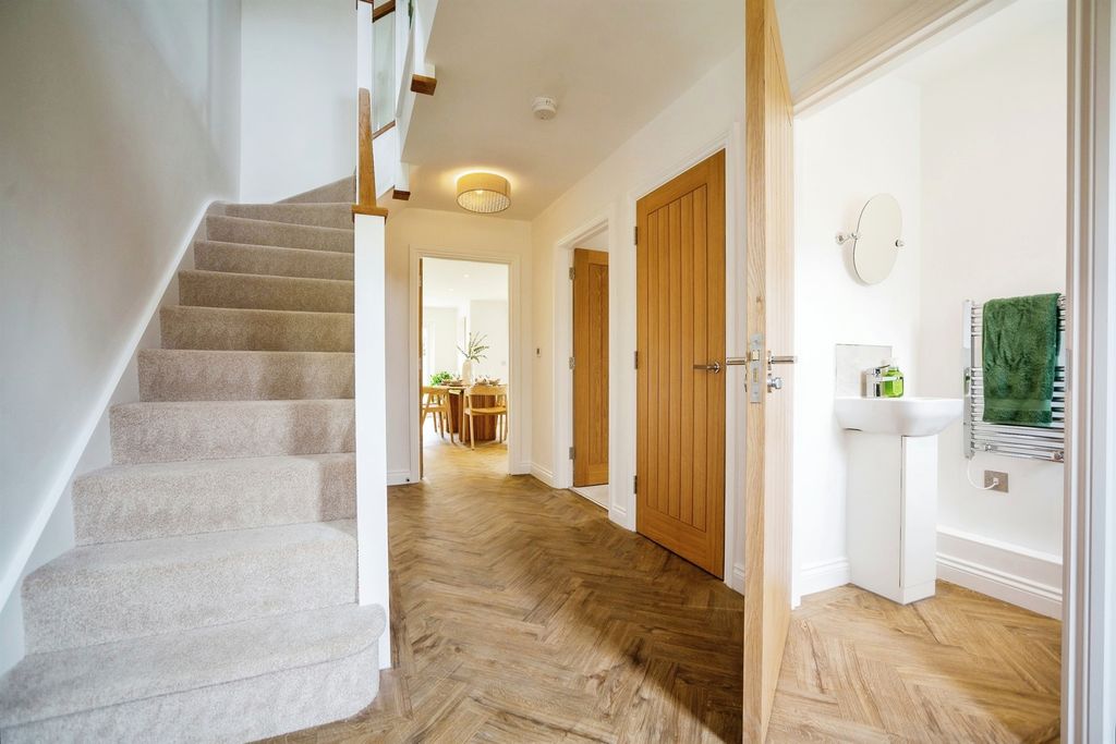 Additional image 5 of 5 bed detached house for saleRoundwell Park, Bearsted, Maidstone ME14