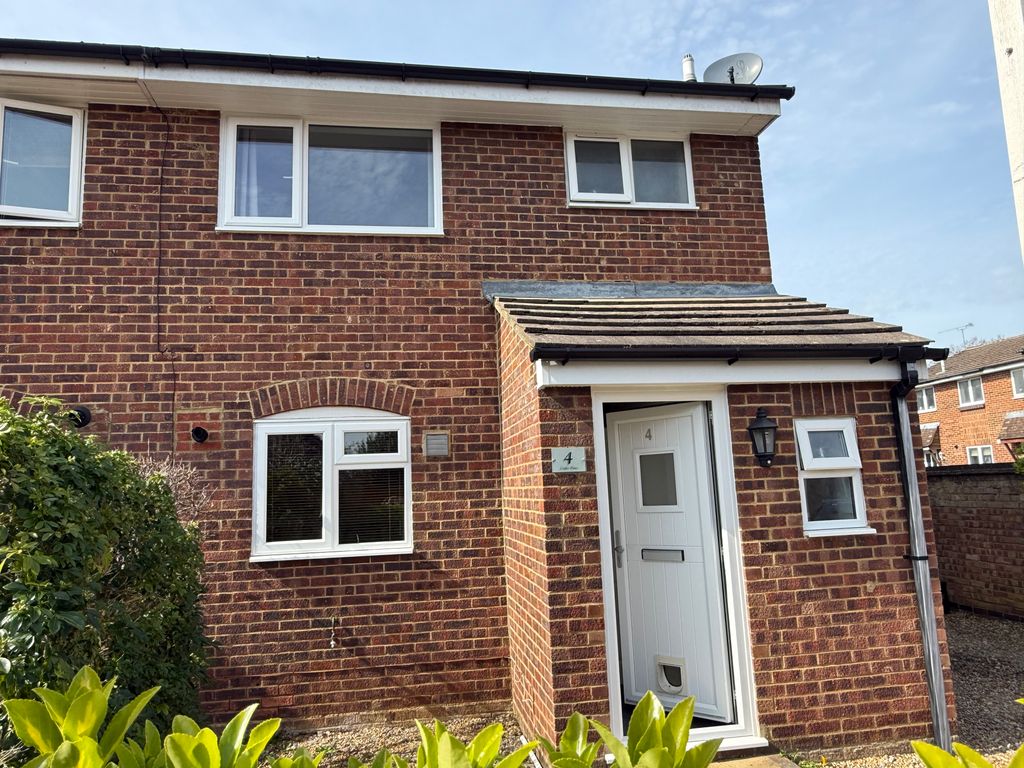 Property photo 3 of 34