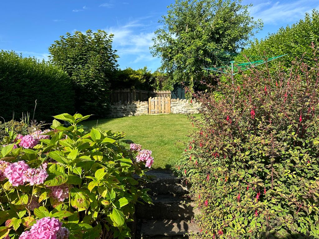 Property photo 3 of 22