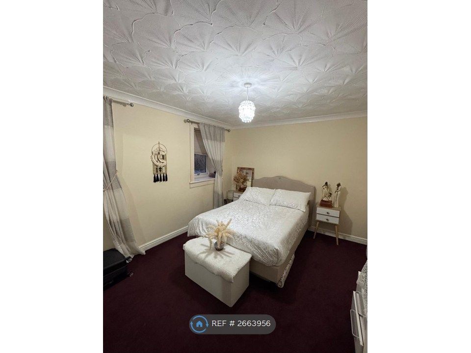 Property photo 2 of 27