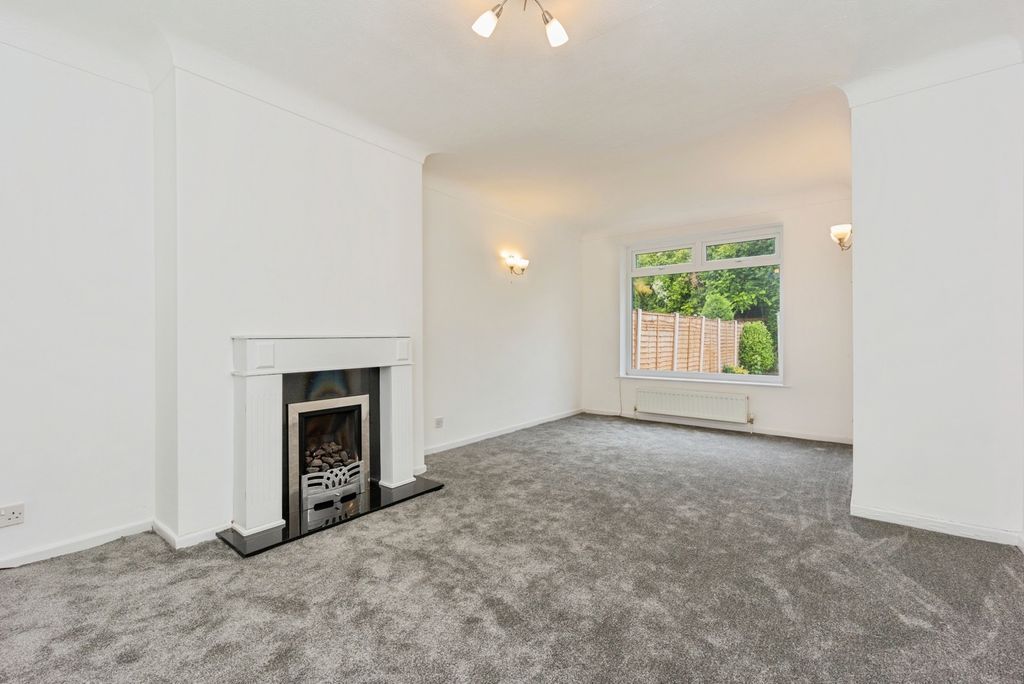 Property photo 3 of 17 Photo