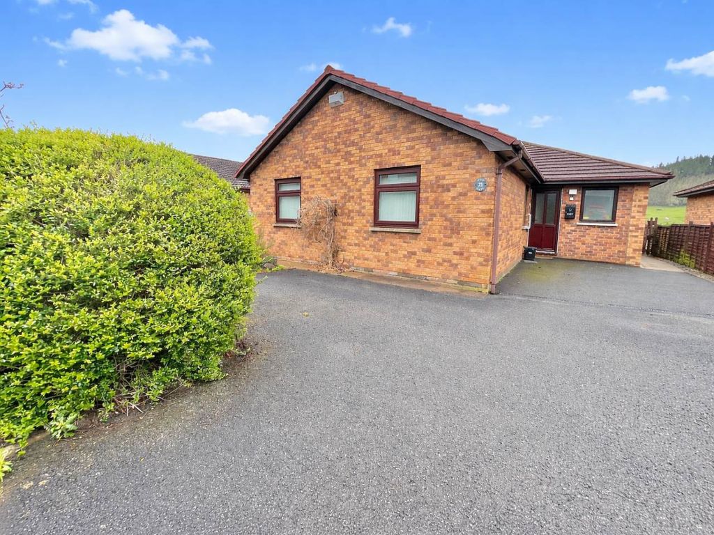 Property photo 1 of 12 Front