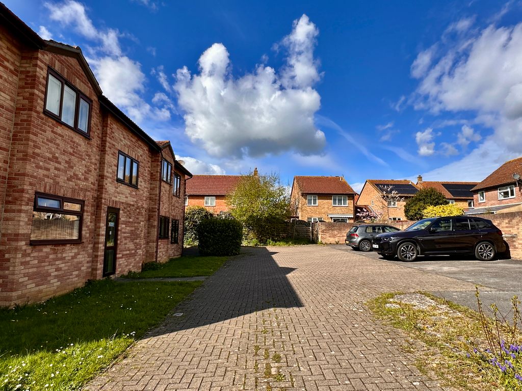 Property photo 3 of 14