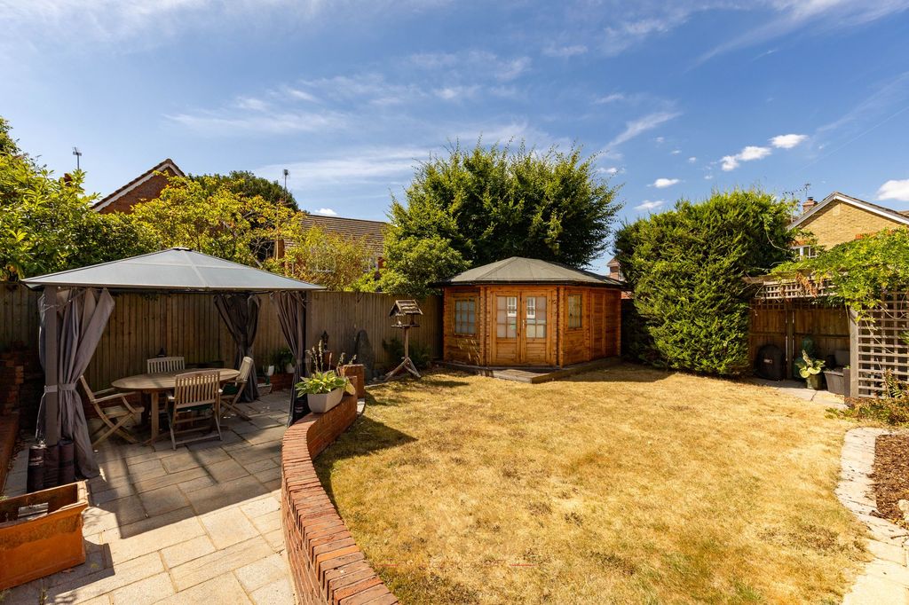 Property photo 3 of 38