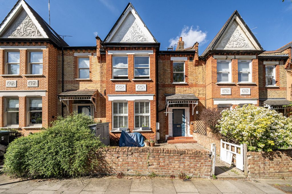 Property photo 2 of 19 Picture No. 03