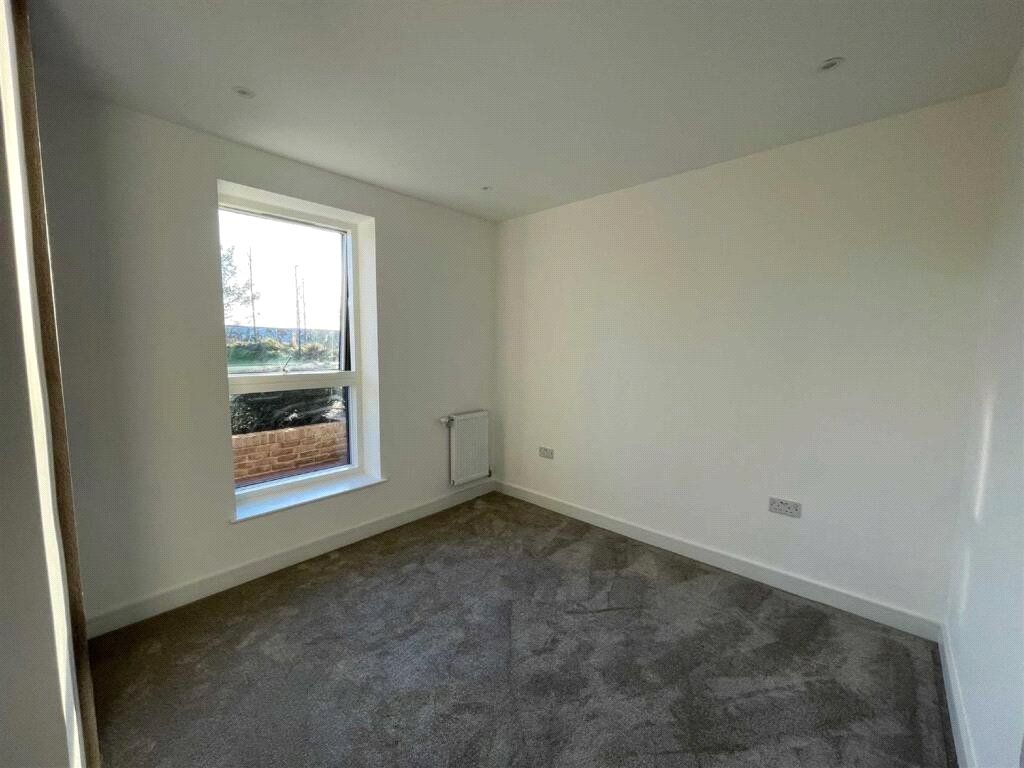 Property photo 3 of 6 Picture No. 02