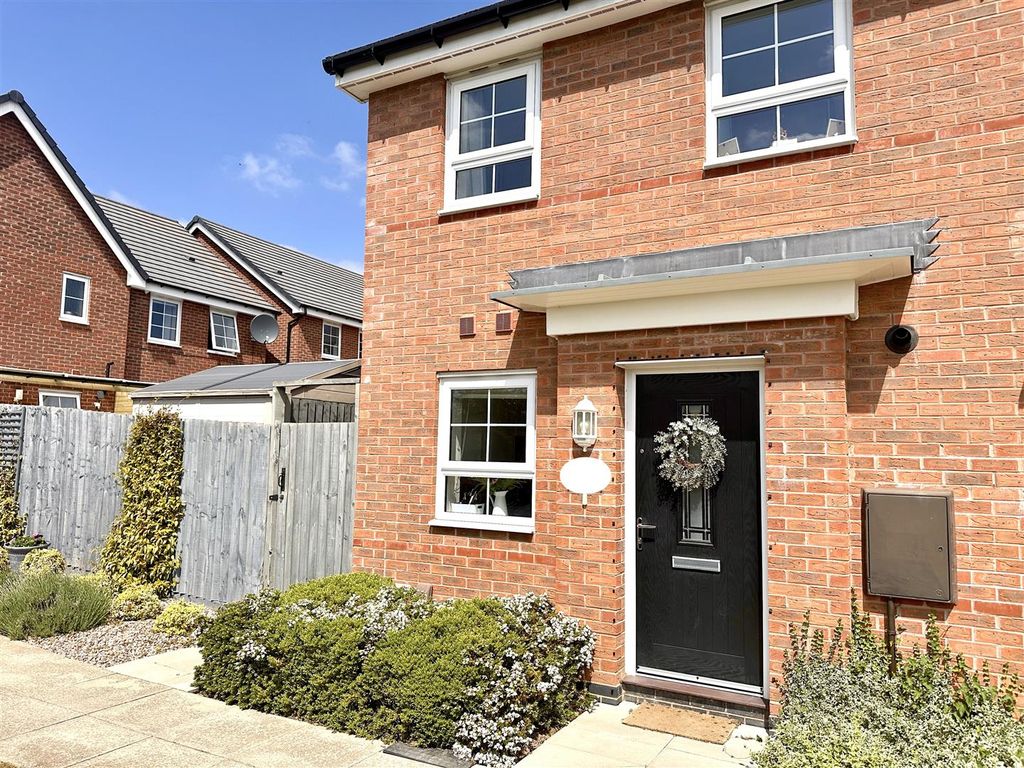Property photo 1 of 24