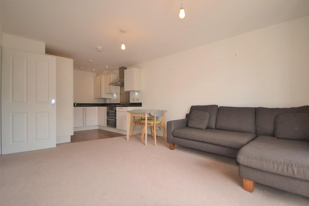 Property photo 3 of 5 Open Plan Kitchen